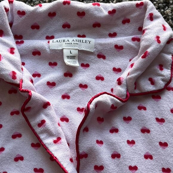 Laura Ashley Long Sleeve Pajama Top Womens Large Hearts Collared Feminine Top - Picture 2 of 6